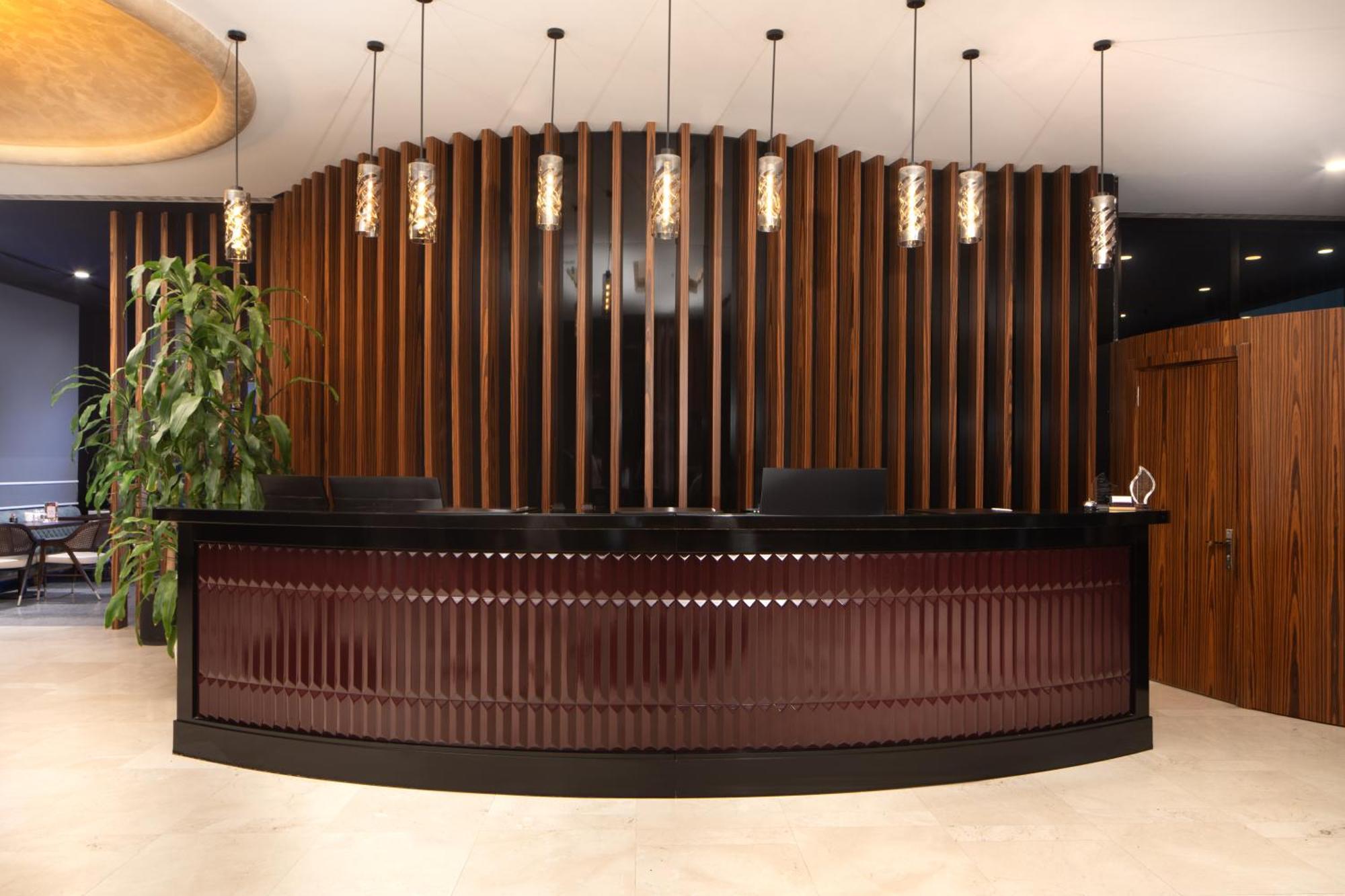Ramada Plaza By Wyndham Istanbul Atakoy Hotel Exterior foto